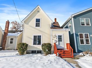 329 S 10th St, Dekalb, IL 60115