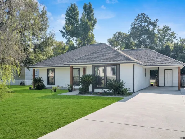 17202 Parker Heights Dr, Prairieville, LA 70769