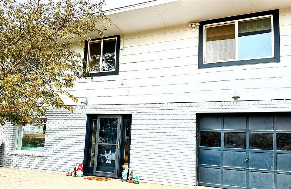1st image of 501 Walnut Street