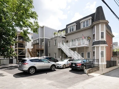 195 Washington Ave #4 Photo 1