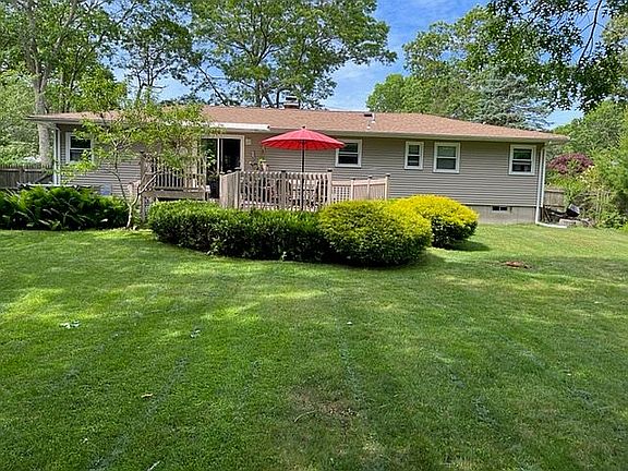 3rd image of 29 Fairline Dr