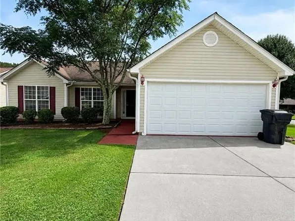 490 Amelia Grove Ln, Lawrenceville, GA 30045