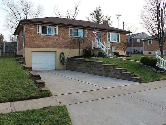2nd image of 1067 Pelican Dr