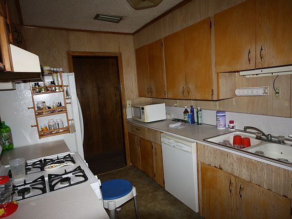 3rd image of 6812 Highway 371