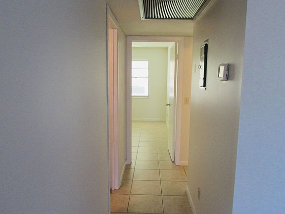 2nd image of 235 Newport Dr #O-1