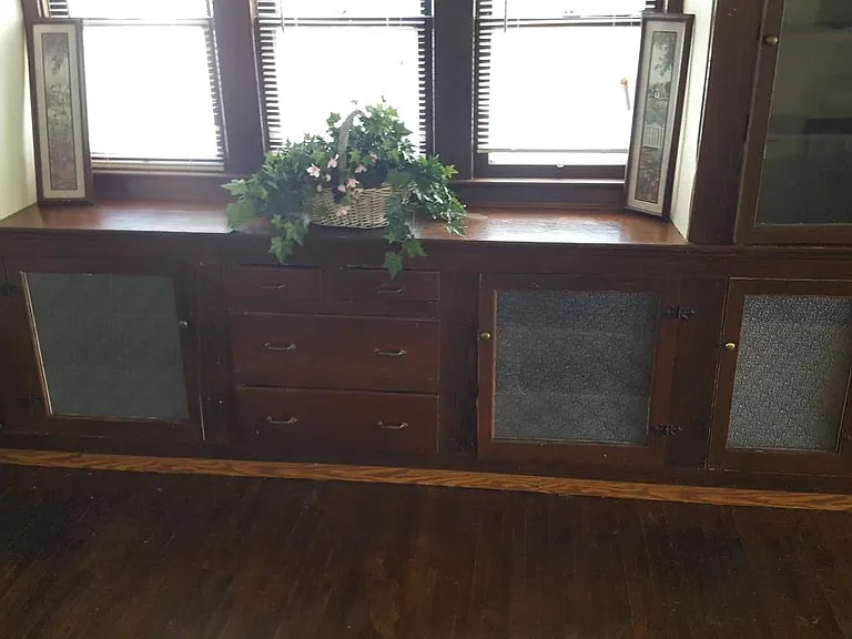 Built i8n Buffet