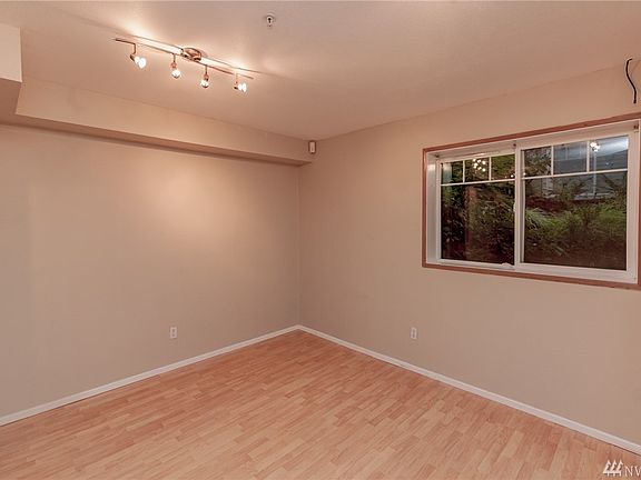 3rd image of 4702 Mill Pond Dr SE Unit 1201