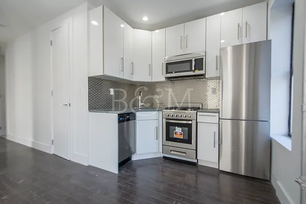 Rented by Brick&Mortar | media 22