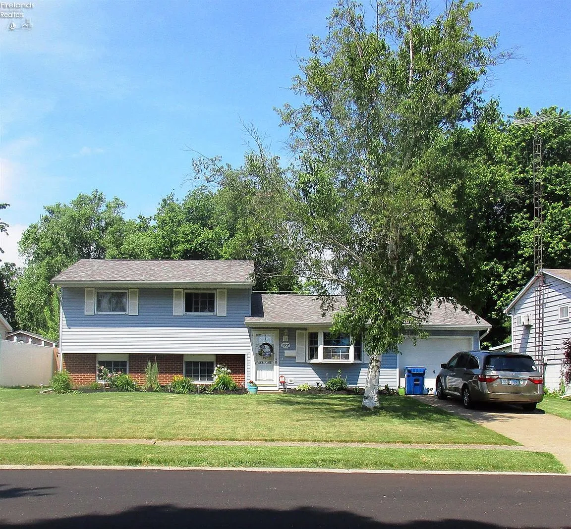 2807 N Bayview Ln photo 1
