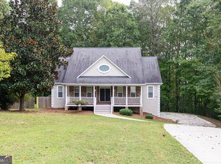 250 Ashley Forest Dr, Fayetteville, GA 30214