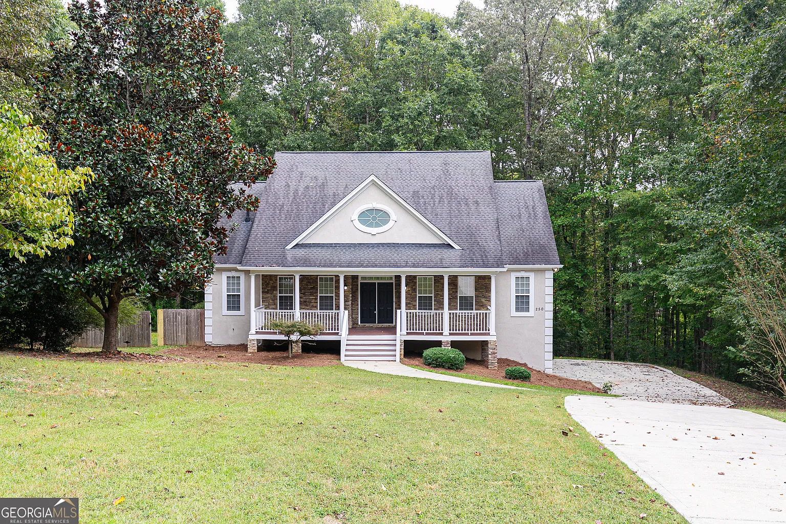 250 Ashley Forest Dr photo 1
