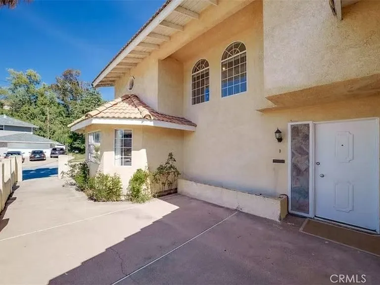 402 Bregante Dr — Photo 4