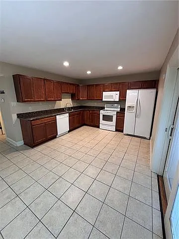 1628 Vintage Dr — Photo 17