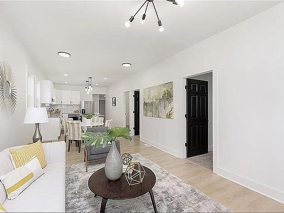 5th image of 1137 Saint Peter St