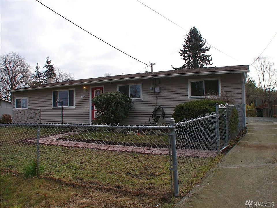 1st image of 11817 SE 272nd Pl