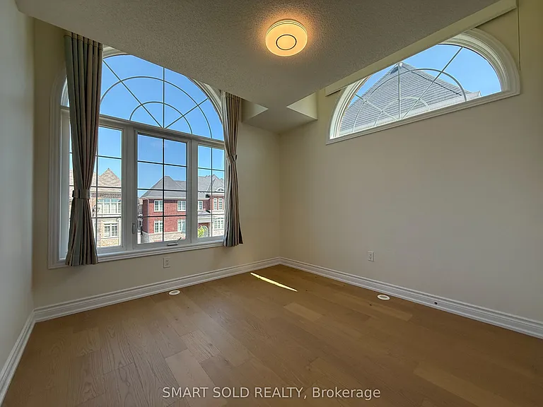 311 Dundas Way — Photo 13