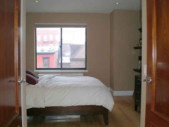 5th image of 937 Union St APT 5A
