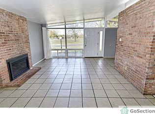 2680 Saint Catherine St, Florissant, MO 63033