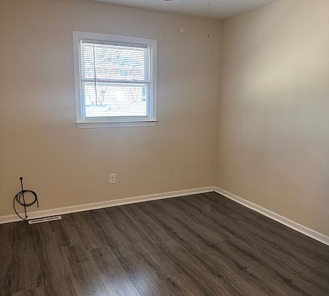 5th image of 7 Druid Hills Dr
