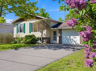 37 Dickinson Dr, South Stormont, ON K0C 1M0