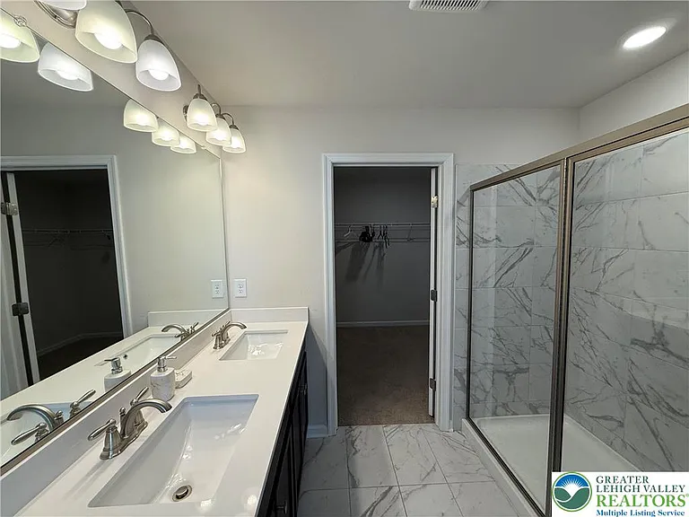 1047 Turnstone Dr — Photo 10