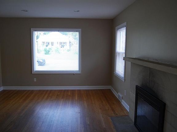 5th image of 116 Westwood Dr