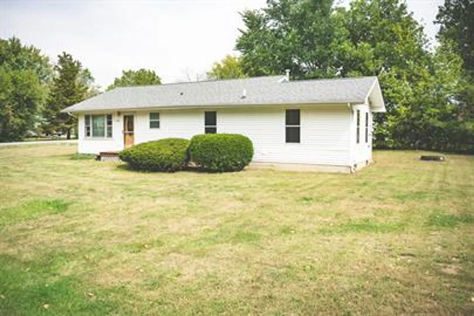 242 S Gravel Pit Rd photo 1