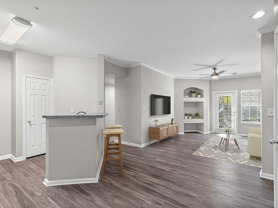 Benton Pointe apartments community photo