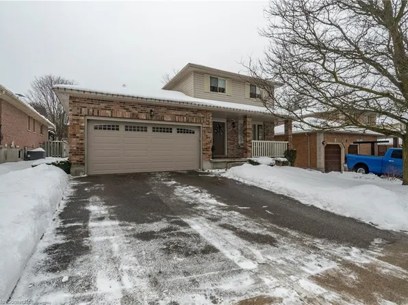 11 Celia Cres, Guelph, ON N1G 4R5