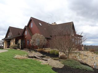 62 Maple Ln, Wheeling, WV 26003