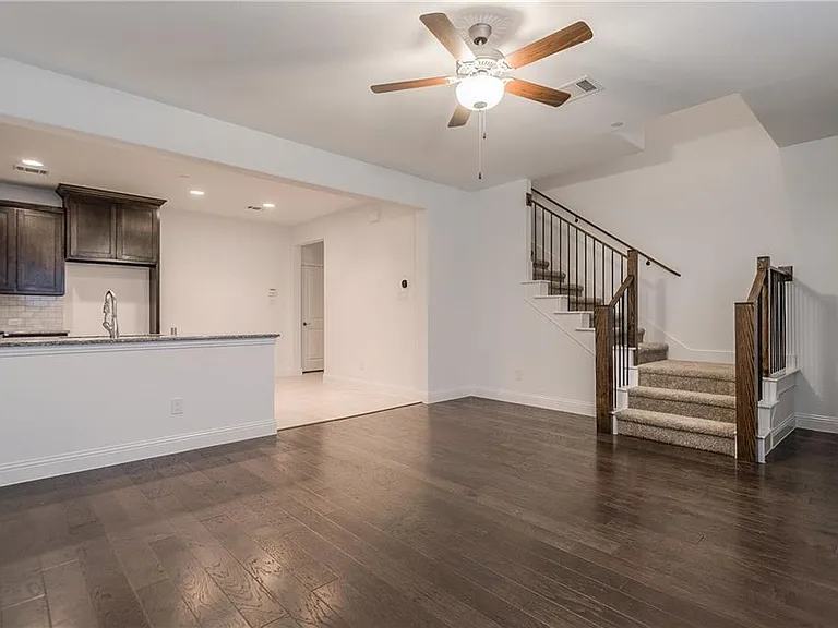 3708 Lantern Ln — Photo 8