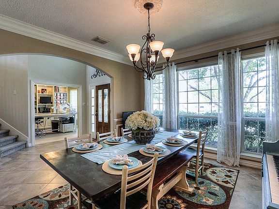 3rd image of 2927 Castlerock Ct
