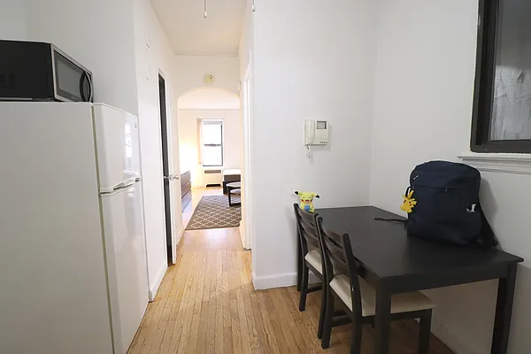 Rented by Corcoran | media 19