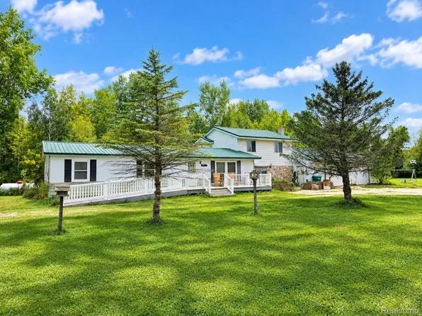3540 Lee Hill Rd, Mayville, MI 48744