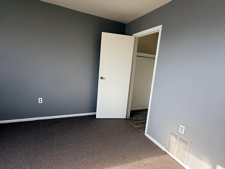 2275 N Cable Rd #17 — Photo 11