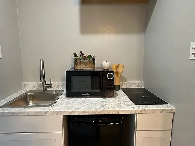 2400 North Ave — Photo 4