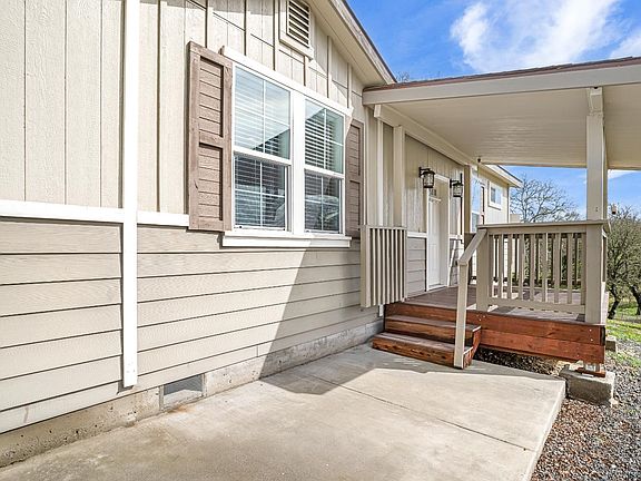 5th image of 3670-3570 Stagecoach Rd