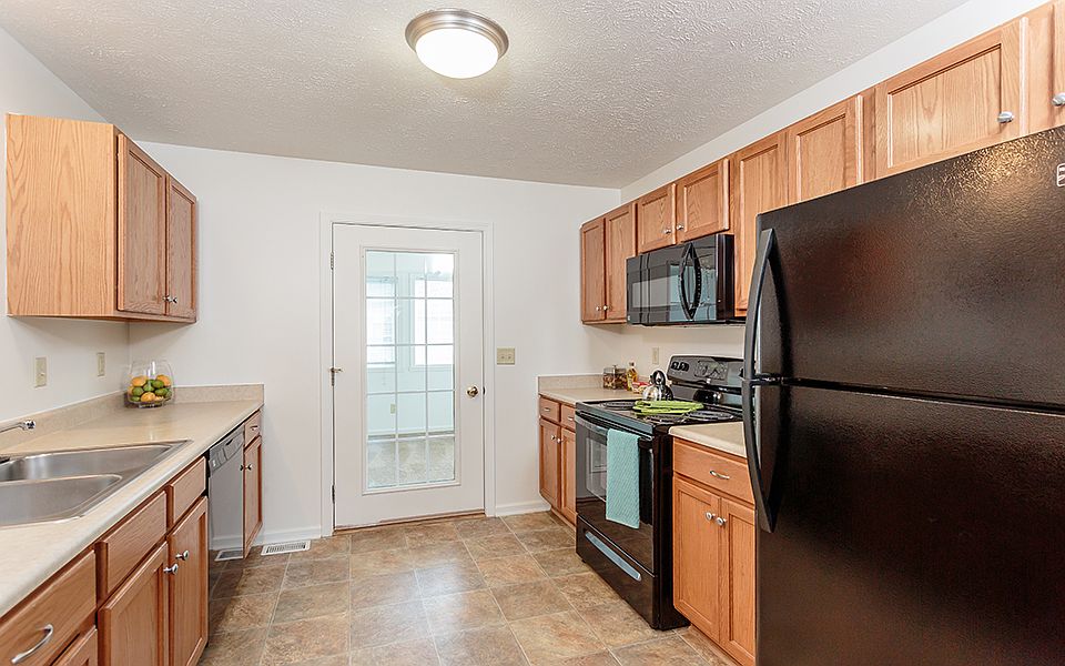 Hickory Hollow Senior Townhomes Apartment Rentals Spencerport, NY