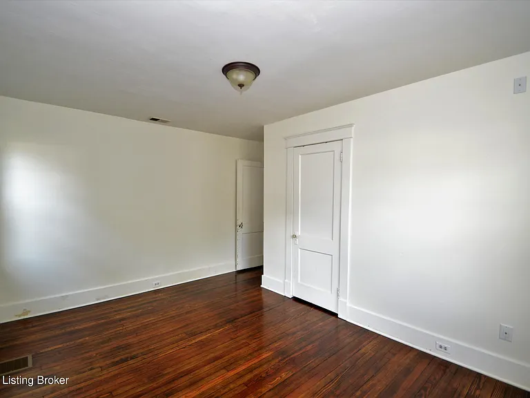 2102 Murray Ave — Photo 12
