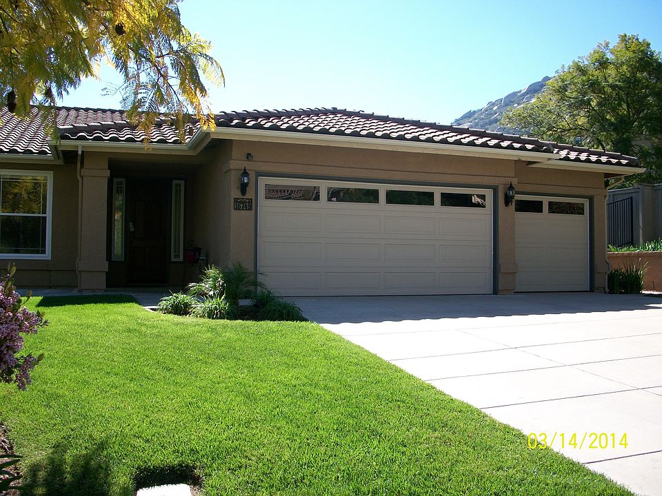 Three Car Garage
