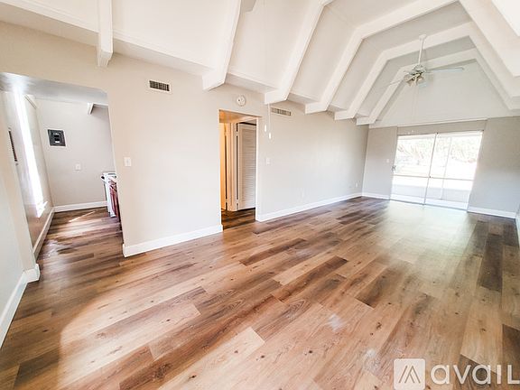 3rd image of 4741 Club Cir #4741