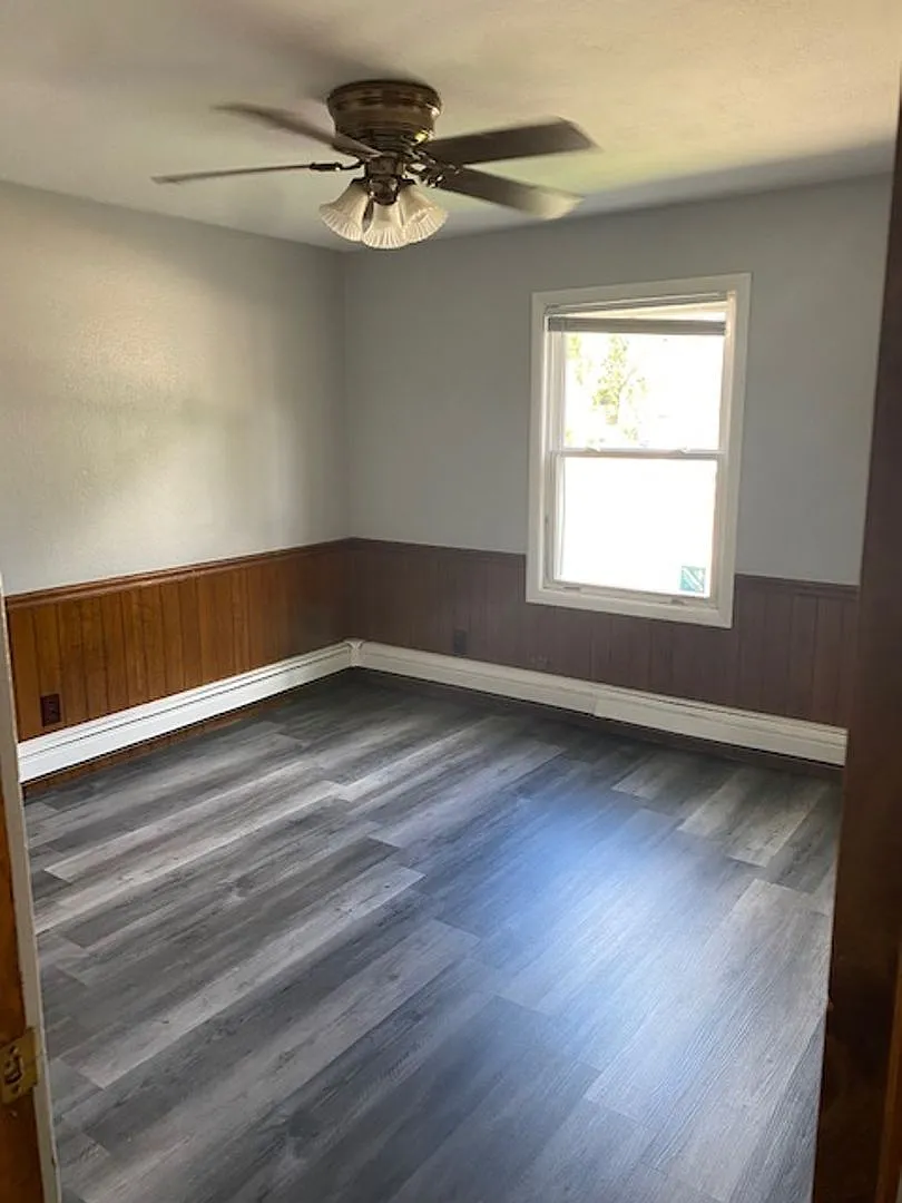 319 N Center St. — Photo 4