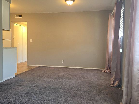 3rd image of 3825 N Whittier Pl APT 9