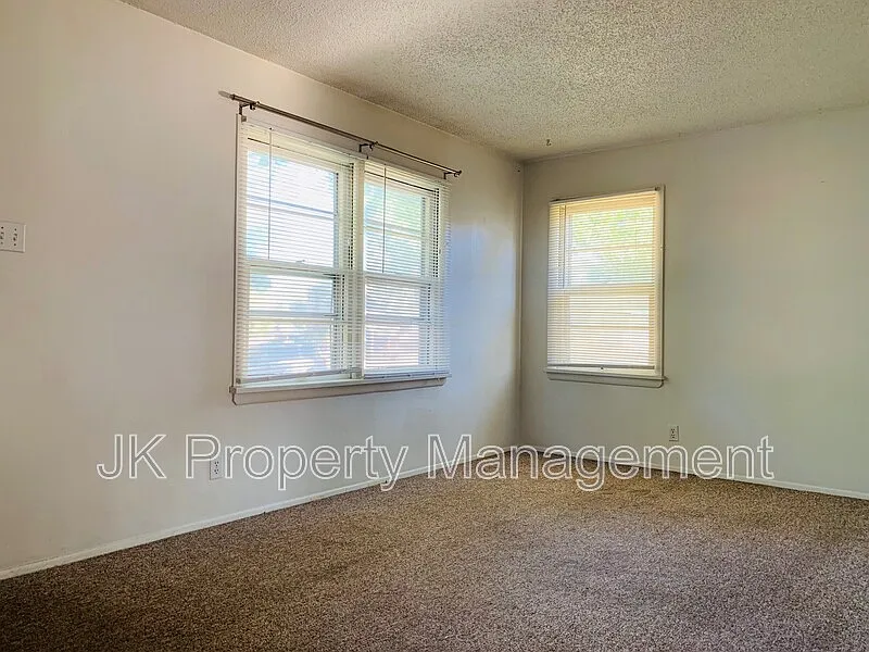 1 bed, 1.0 bath, 600 sqft, $900 — Photo 4