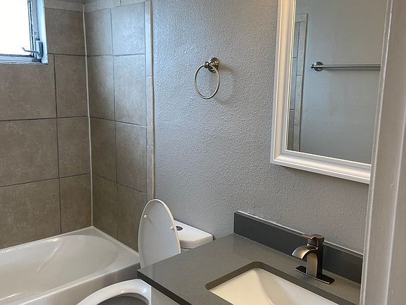 5th image of 637 N Lime Ave #104-B
