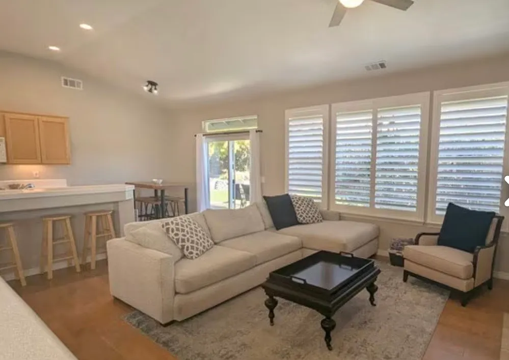 3 bed, 1860 sqft, $4,200 — Photo 4