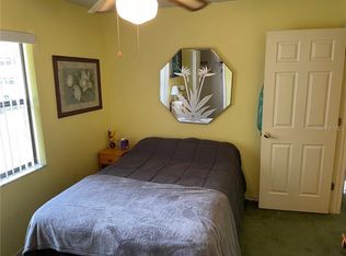 12420 Clubhouse Ct, Tavares, FL 32778
