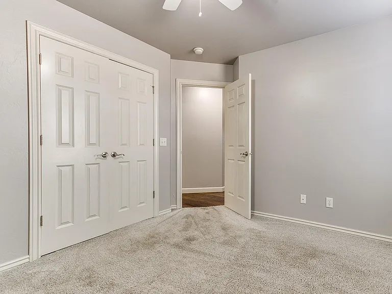 17121 Kemble Ln — Photo 13
