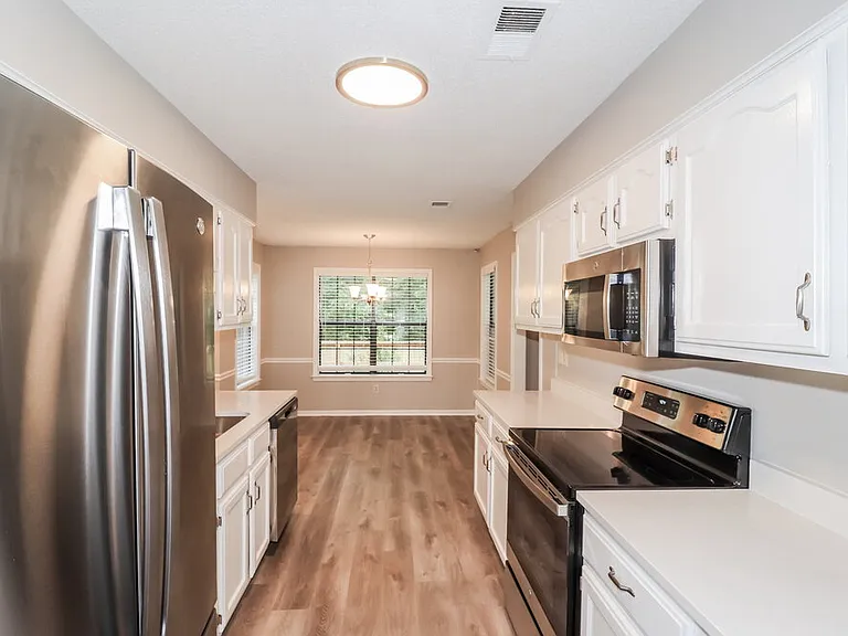 6410 Baird Ln — Photo 10