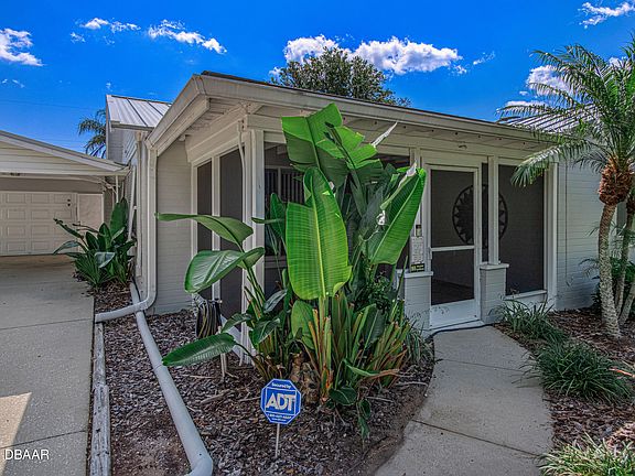 3rd image of 739 Buena Vista Ave